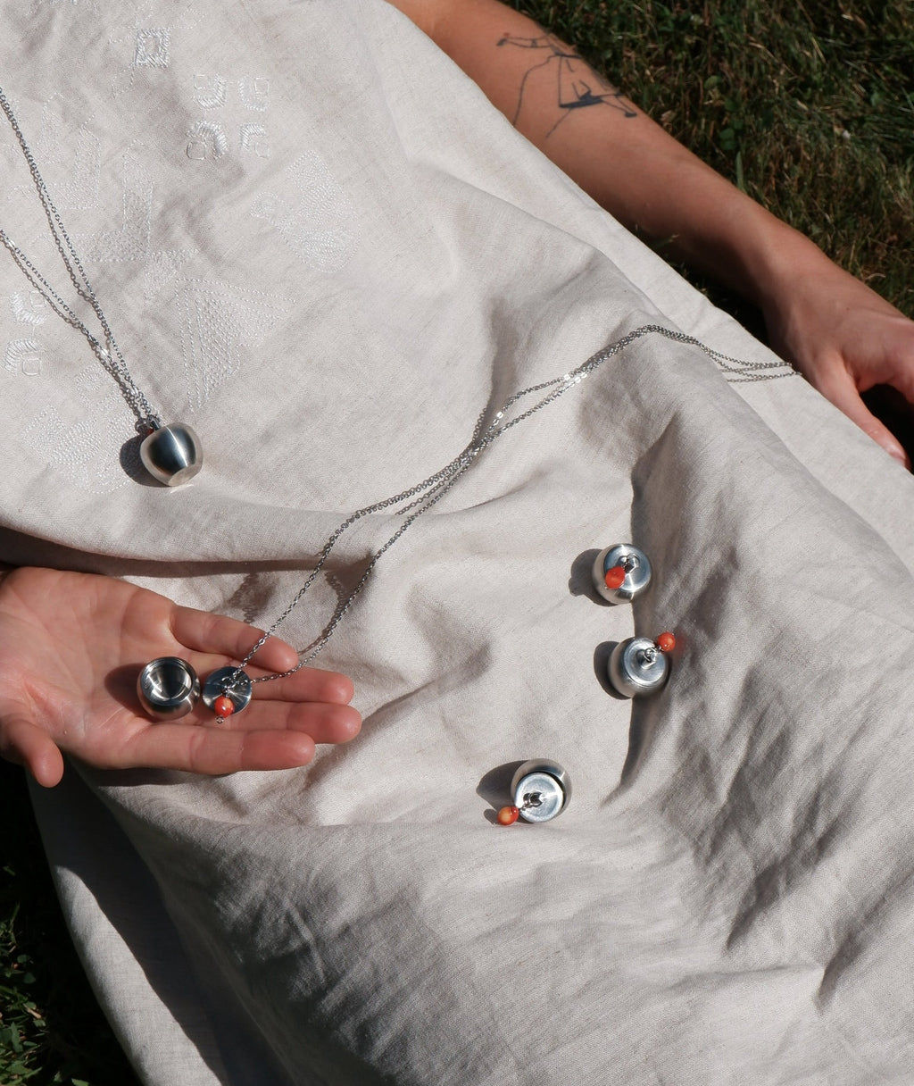 OPEN APPLE - підвіс в сріблі