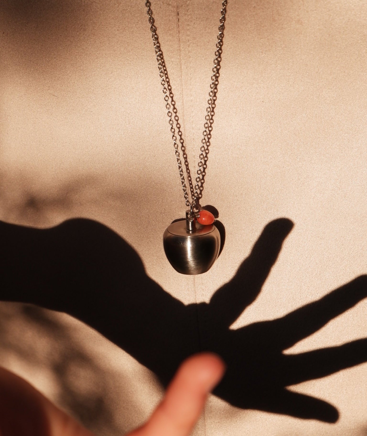 OPEN APPLE - підвіс в сріблі