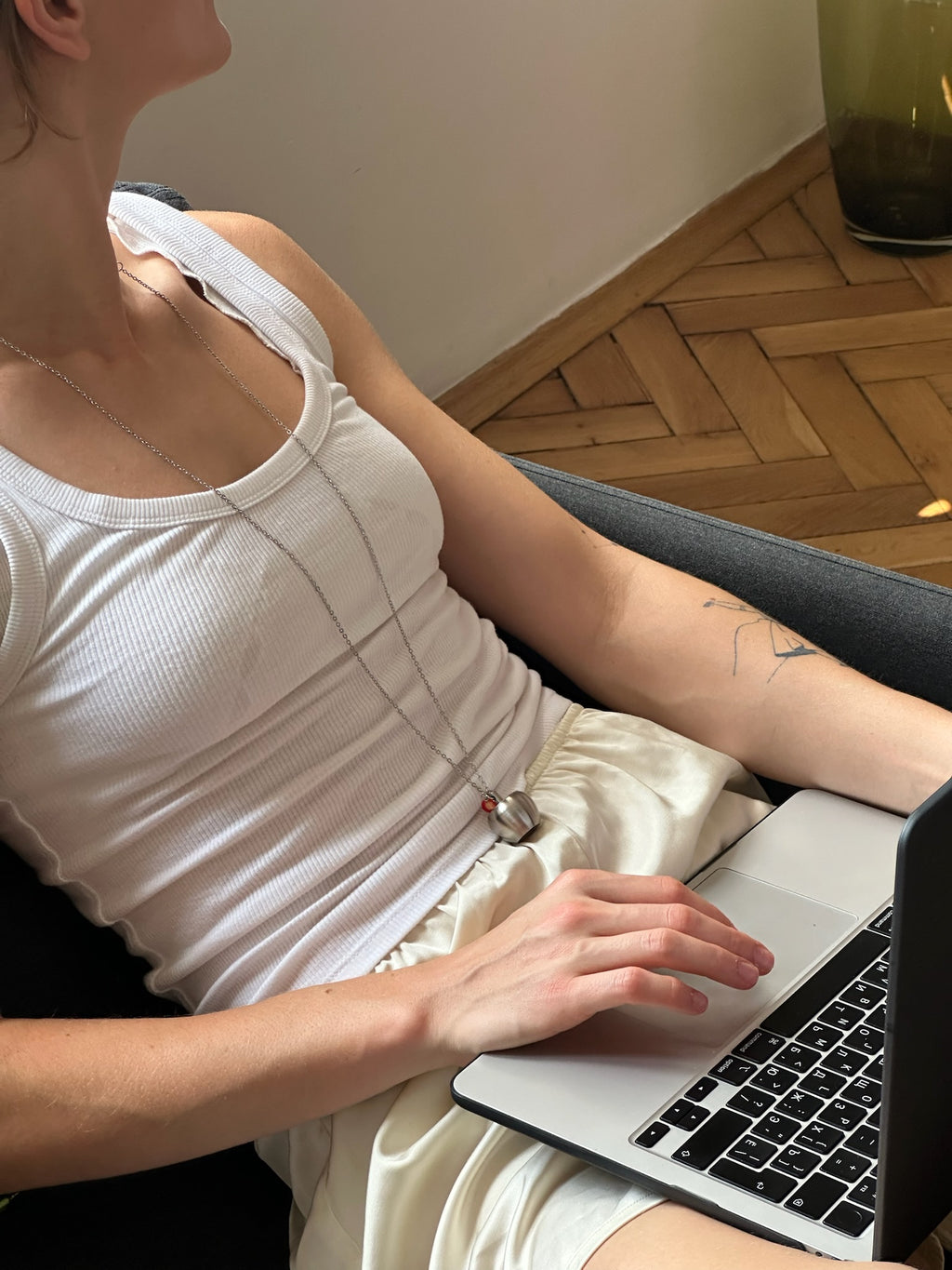 OPEN APPLE - підвіс в сріблі