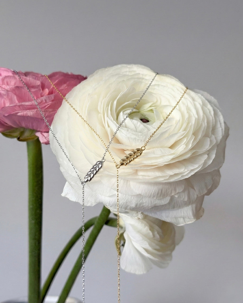 DOTYK - срібна підвіска з позолотою