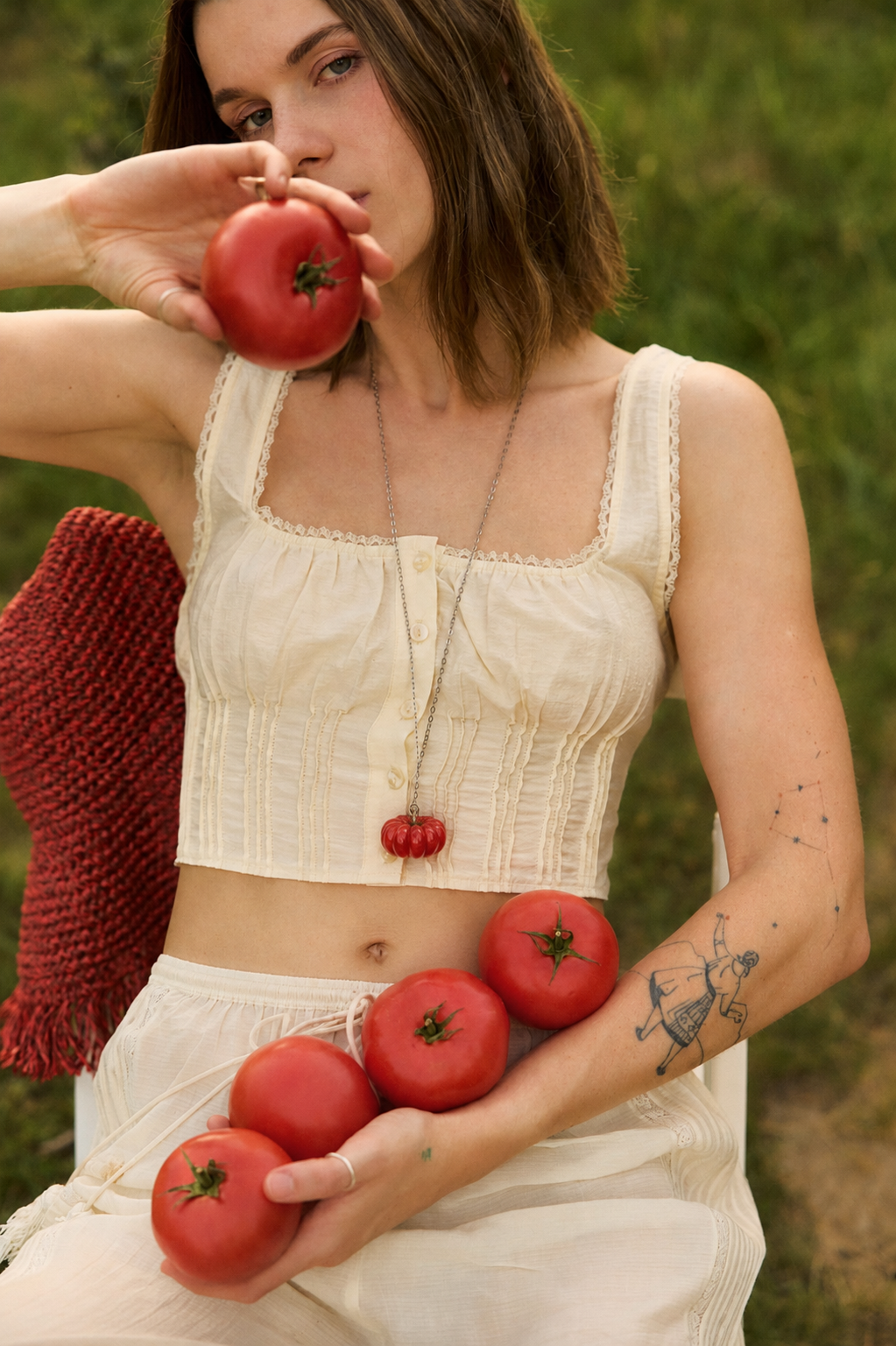 OXHEART TOMATO - червоний підвіс на ланцюжку