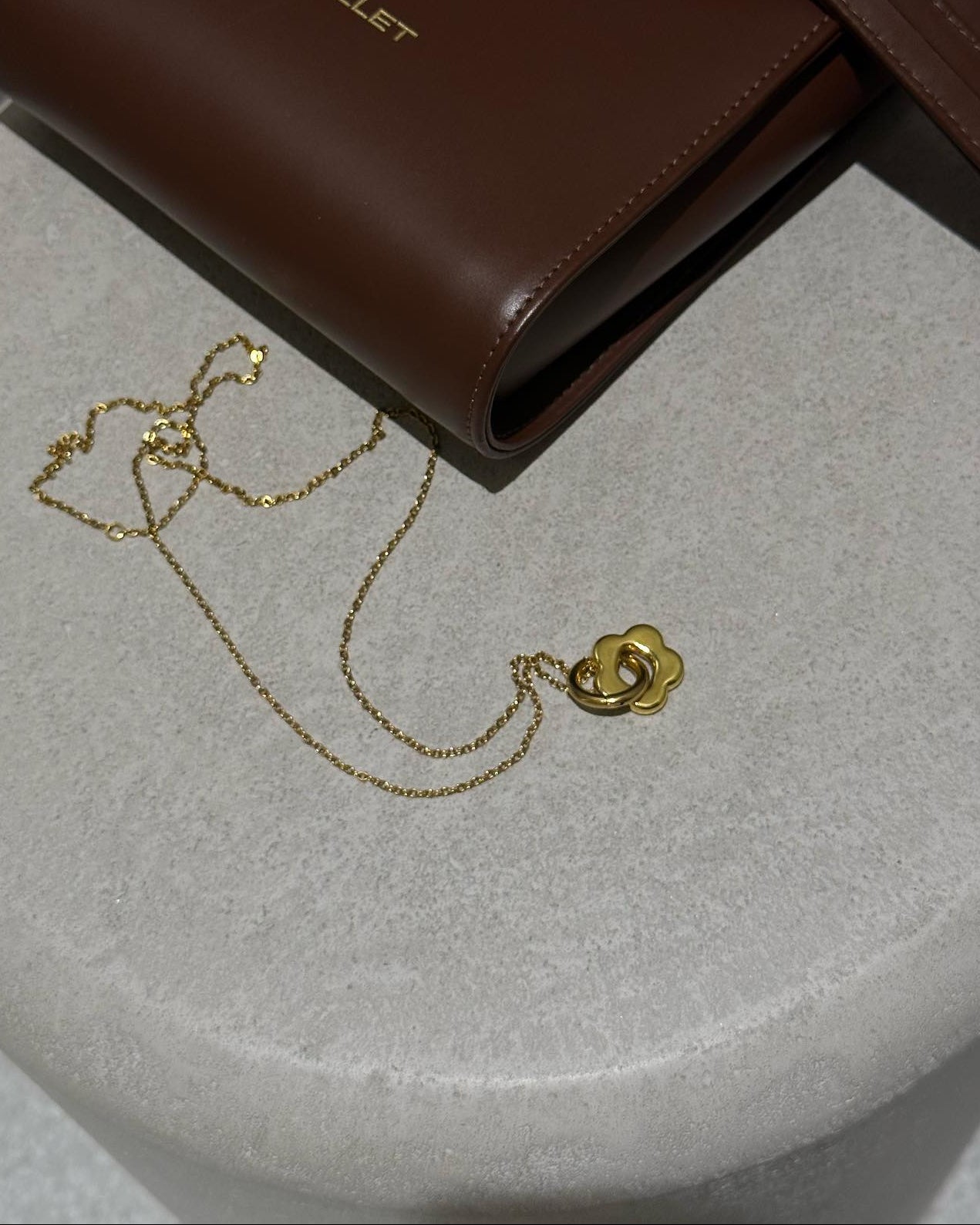 KVITKA - підвіс тарнсформер в золоті