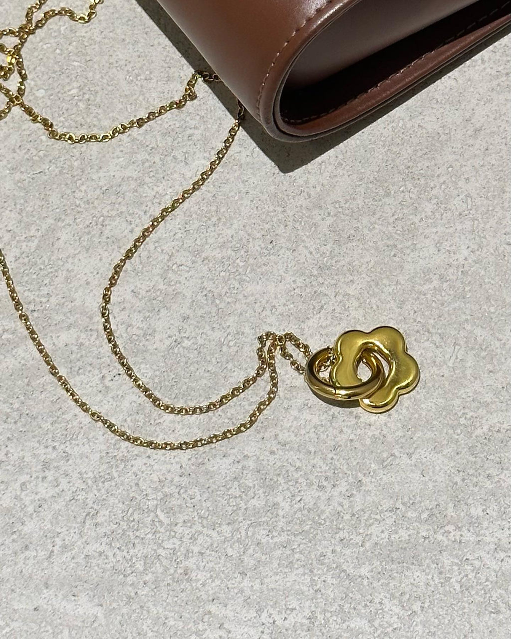 KVITKA - підвіс тарнсформер в золоті